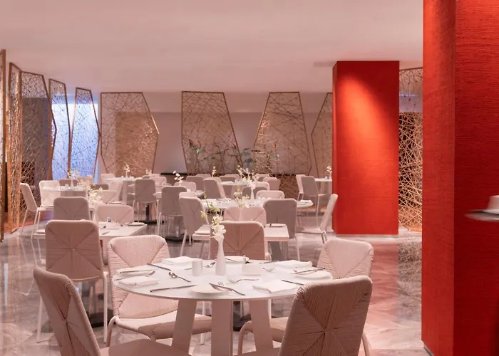 Hotel Metropolitan 5*